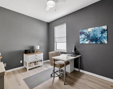 540 Se Monet Drive - Photo Thumbnail 9