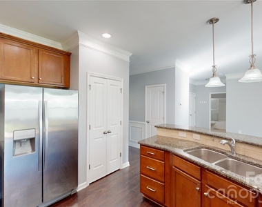16126 Long Talon Way - Photo Thumbnail 7