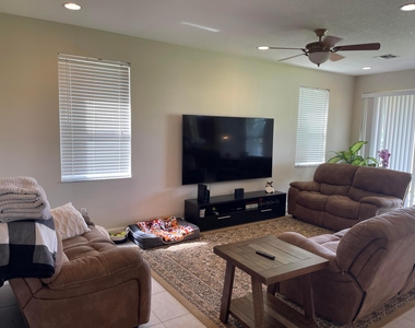 9828 Stover Way - Photo Thumbnail 9