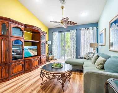 9224 Wentworth Lane - Photo Thumbnail 1