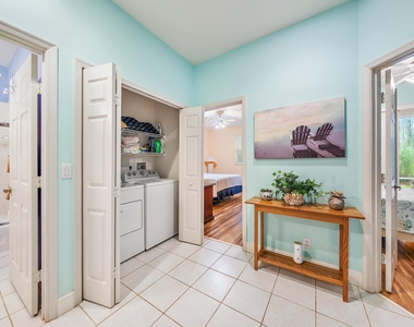 9224 Wentworth Lane - Photo Thumbnail 12