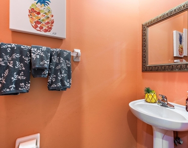 9224 Wentworth Lane - Photo Thumbnail 24