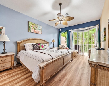 9224 Wentworth Lane - Photo Thumbnail 3