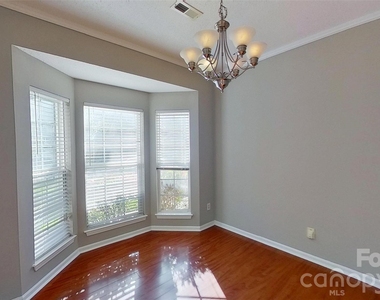 7236 Rock Island Road - Photo Thumbnail 3