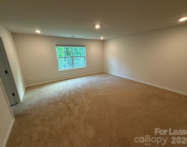 7868 Iron Road - Photo Thumbnail 11