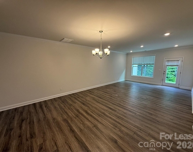 7868 Iron Road - Photo Thumbnail 6