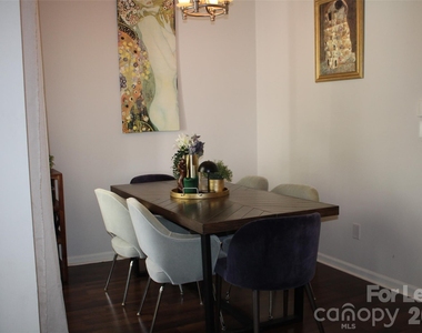 430 Queens Road - Photo Thumbnail 8