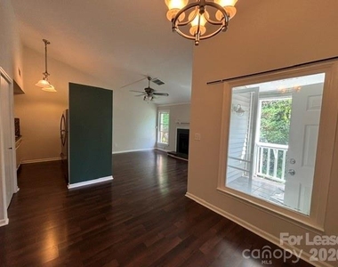 430 Queens Road - Photo Thumbnail 18