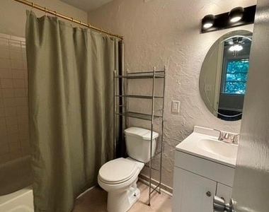 430 Queens Road - Photo Thumbnail 12