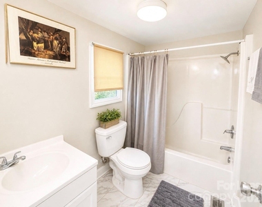 1406 W Walnut Avenue - Photo Thumbnail 7