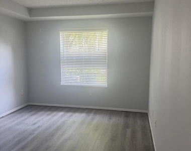 1106 Tuscany Way - Photo Thumbnail 10