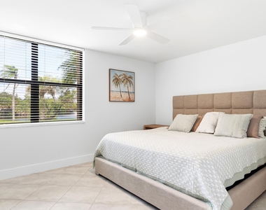 2455 Lindell Boulevard - Photo Thumbnail 13