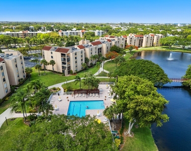 2455 Lindell Boulevard - Photo Thumbnail 35
