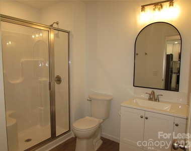111 Dorchester Lane - Photo Thumbnail 10