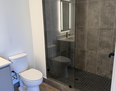 307 Sw 5th - Photo Thumbnail 4