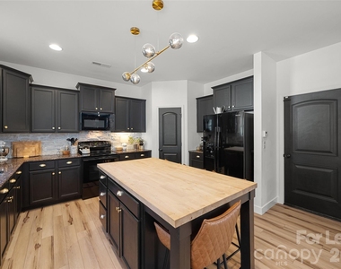 1668 Beleek Ridge Lane - Photo Thumbnail 7
