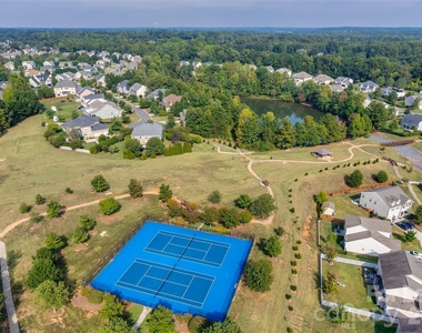 1668 Beleek Ridge Lane - Photo Thumbnail 37