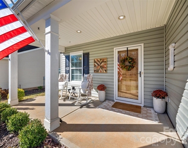 1668 Beleek Ridge Lane - Photo Thumbnail 1