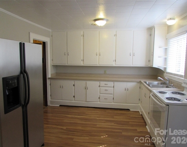 338 Culp Street - Photo Thumbnail 2