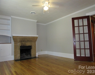 338 Culp Street - Photo Thumbnail 4