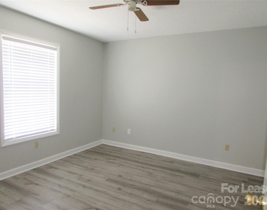 374 Water Street - Photo Thumbnail 5