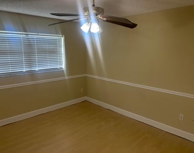 18310 Mediterranean Boulevard - Photo Thumbnail 3