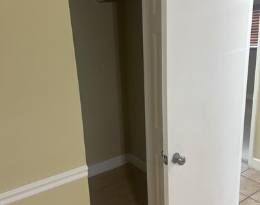 18310 Mediterranean Boulevard - Photo Thumbnail 5