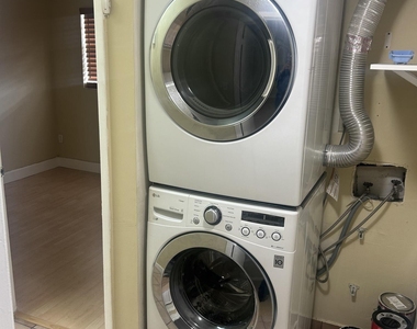 18310 Mediterranean Boulevard - Photo Thumbnail 10