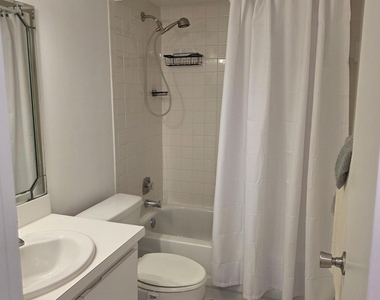 3402 Gardens East Drive - Photo Thumbnail 11