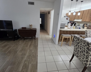 3402 Gardens East Drive - Photo Thumbnail 3
