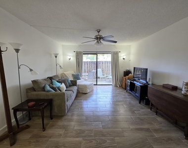 3402 Gardens East Drive - Photo Thumbnail 2