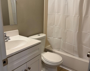 2335 Carmine Street - Photo Thumbnail 12