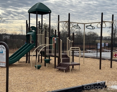 3062 Weddington Pointe Drive - Photo Thumbnail 9
