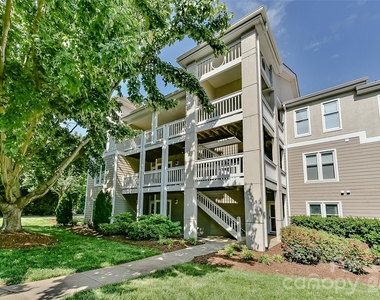 18557 Vineyard Point Lane - Photo Thumbnail 2