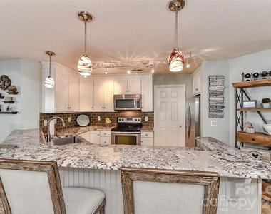 18557 Vineyard Point Lane - Photo Thumbnail 14