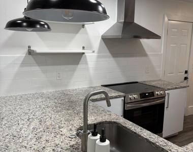 2756 Carnation Court - Photo Thumbnail 8