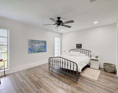 2756 Carnation Court - Photo Thumbnail 14