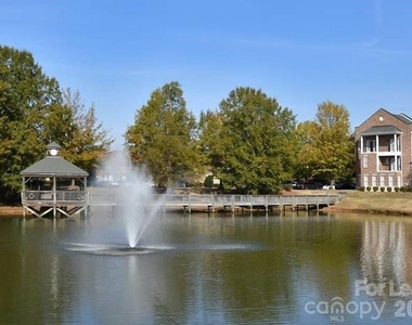 8606 Beaver Creek Drive - Photo Thumbnail 16