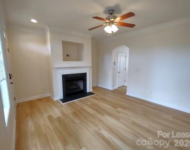 8606 Beaver Creek Drive - Photo Thumbnail 7