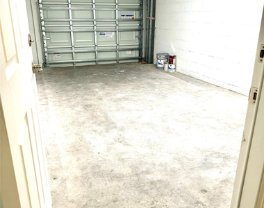 1086 Sw Eureka Avenue - Photo Thumbnail 23