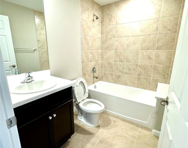 1086 Sw Eureka Avenue - Photo Thumbnail 12