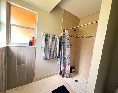 311 Sw Homeland Road - Photo Thumbnail 16