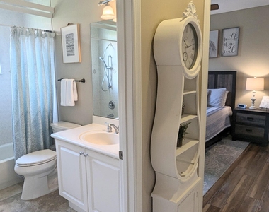 10640 Oak Meadow Lane - Photo Thumbnail 52