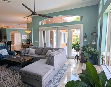 10640 Oak Meadow Lane - Photo Thumbnail 34