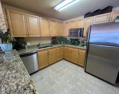 1000 Spanish River Road - Photo Thumbnail 26