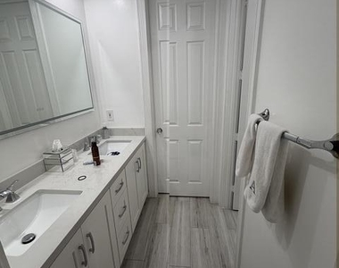 21230 Falls Ridge Way - Photo Thumbnail 14