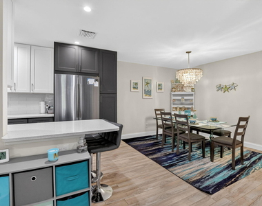 1050 Nw 13th Street - Photo Thumbnail 13