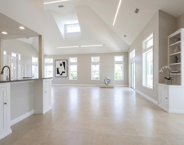 400 Seaside Lane - Photo Thumbnail 4