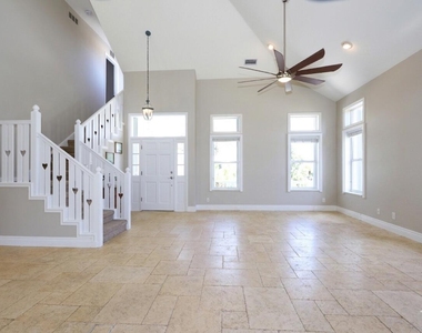 400 Seaside Lane - Photo Thumbnail 8