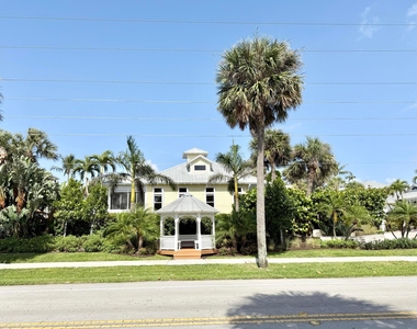 400 Seaside Lane - Photo Thumbnail 45